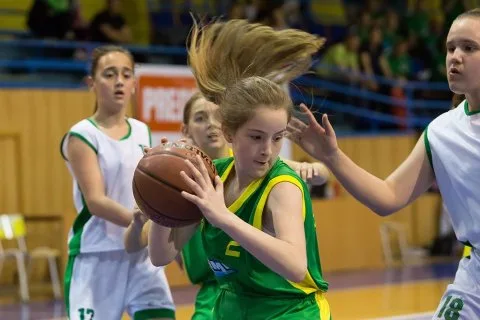 Final six staršie mini 2015 – 1. deň