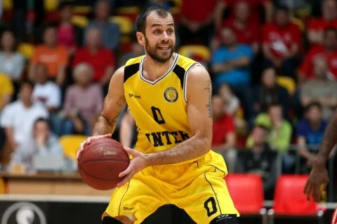BK Inter Bratislava vs. MBK Rieker Com-therm Komárno, 1. zápas finále PO