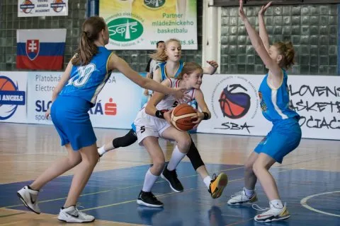 Majstrovstvá SR mladších žiačok 2017 – BK ŠKP 08 Banská Bystrica – Piešťanské Čajočky