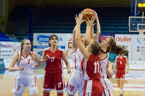 Majstrovstvá SR kadetiek 2017: BK Klokani Ivanka pri Dunaji – BK ŠKP 08 Banská Bystrica