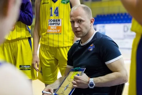 Majstrovstvá SR kadetiek 2017: YOUNG ANGELS Košice – BK Lokomotíva Sereď