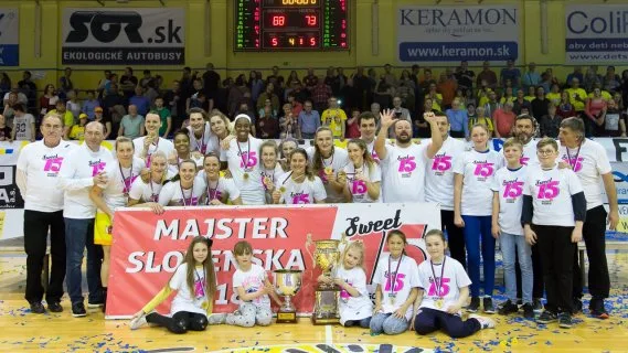 GOOD ANGELS Košice vs. MBK Ružomberok, oslava titulu