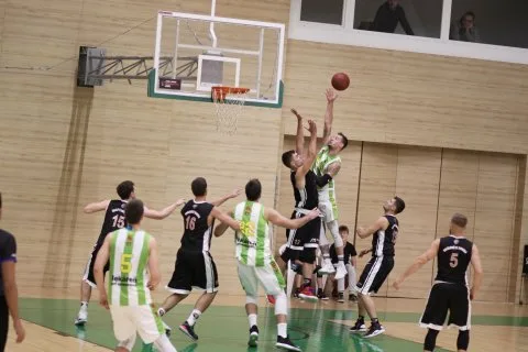 MBK Baník Handlová vs. Královští sokoli Hradec Králová (CZE)