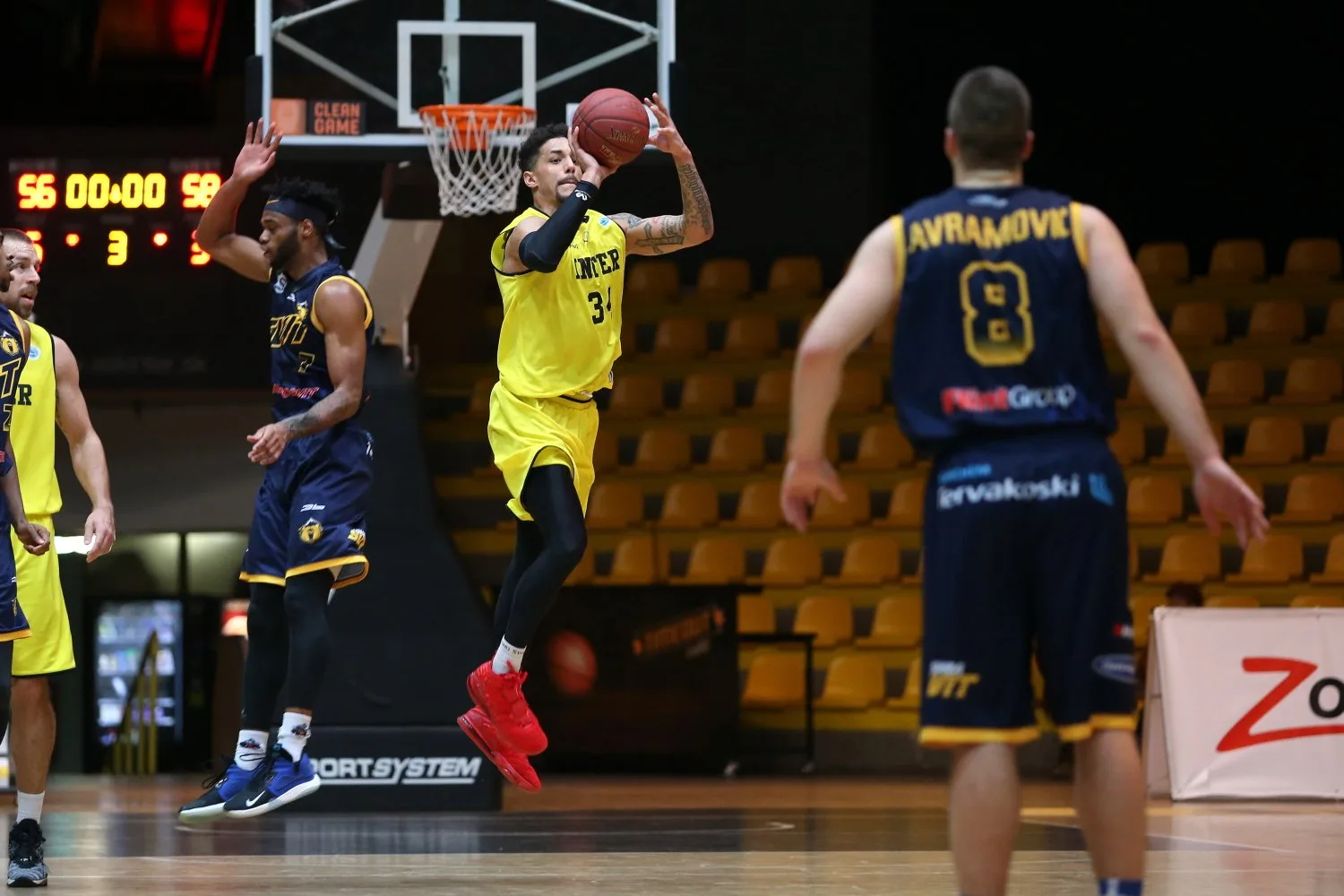 Inter Bratislava vs. Iskra Svit – foto 22