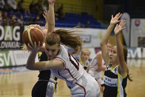 M-SR Mladšie žiačky: ŠKP 08 Banská Bystrica vs. BK AŠK Slávia Trnava