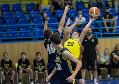 M-SR Mladší žiaci: Inter Bratislava „čierni“ vs. BK Žiar nad Hronom