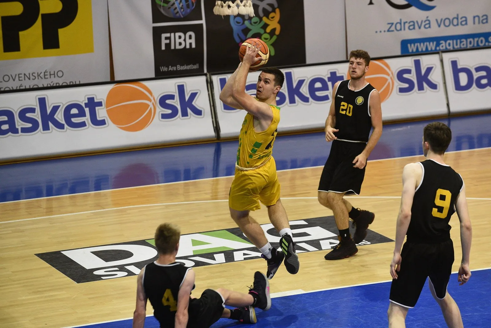 M-SR Juniori: ŠBK Junior Levice vs. Inter Bratislava – foto 12