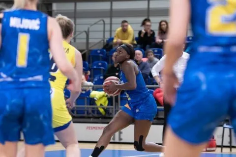 Piešťanské Čajky vs. YOUNG ANGELS Košice, Semifinále SP