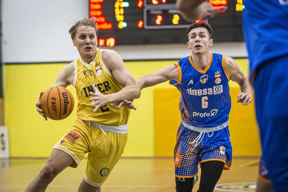 Inter Bratislava vs. BKM Lučenec – foto 8