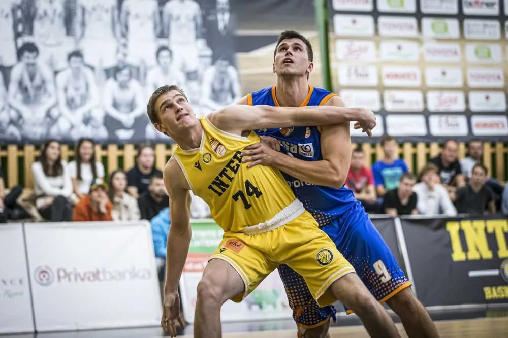 Inter Bratislava vs. BKM Lučenec – foto 15