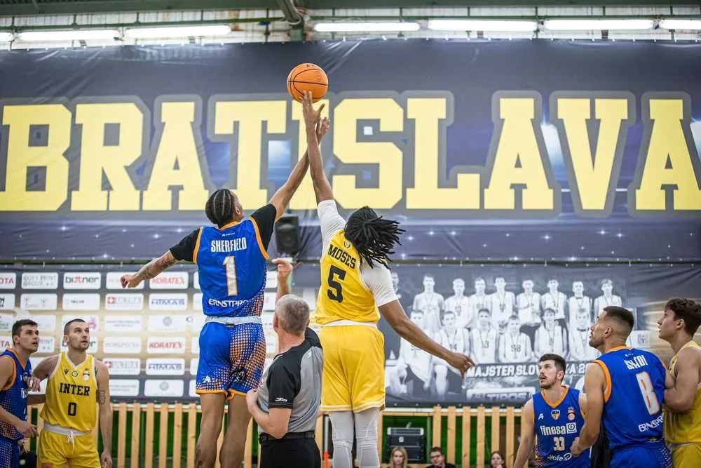 Inter Bratislava vs. BKM Lučenec – foto 22