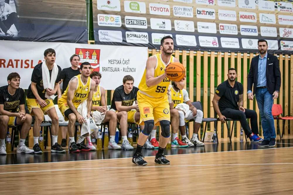 Inter Bratislava vs. BC Prievidza – foto 24