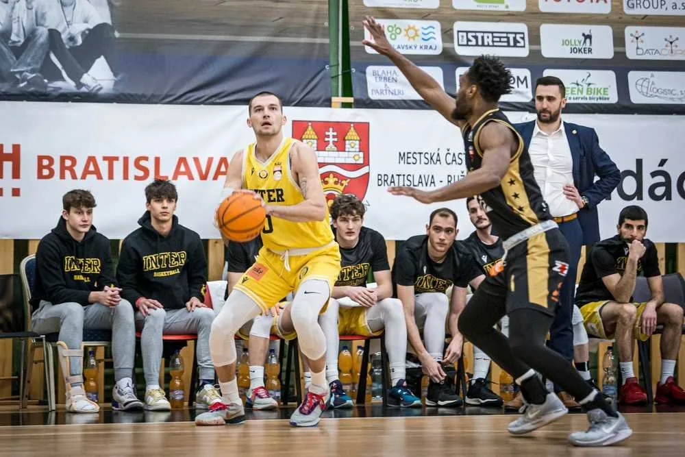 Inter Bratislava vs. BC Prievidza – foto 8