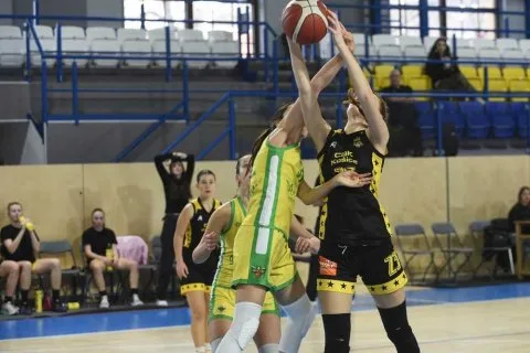 Soproni Darazsak Academy U16 (HUN) vs. CBK U16 Košice (SVK)