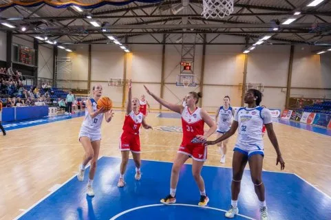 Piešťanské Čajky vs. BK AS Trenčín