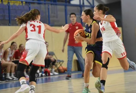 DVTK Miškovec U14 (HUN) vs. YOUNG ANGELS Košice U14, MEL/BasketGirls®