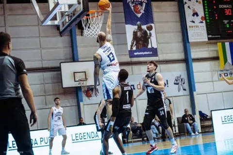 Spišskí Rytieri vs. BC Prievidza