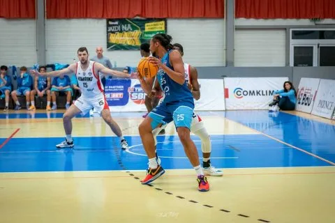 BC Komárno vs. Nitra Blue Wings