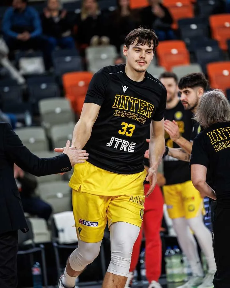 Inter Bratislava vs. BKM Lučenec – foto 5