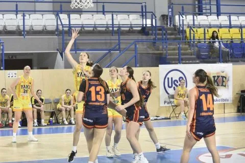 YOUNG ANGELS Košice U18 vs. RegioTEAM Stuttgart U18 (GER), MEL/BasketGirls