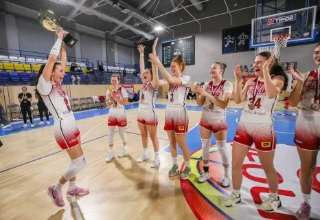 Slávia ŠKP Banská Bystrica vs. YOUNG ANGELS Košice, SP o bronz