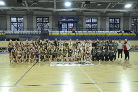 Záverečný ceremoniál, MEL/BasketGirls