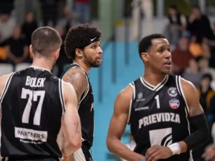 Nitra Blue Wings vs. BC Prievidza