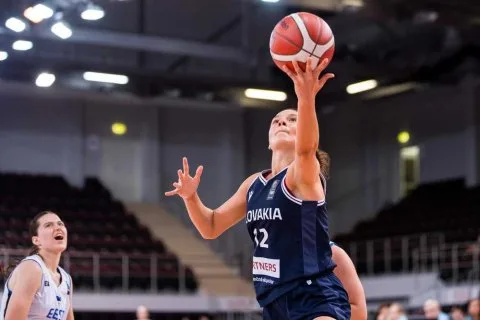 Estónsko U18 vs. Slovensko U18. EuroBasket dievčat