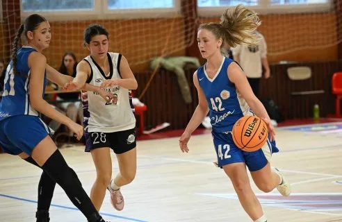 Vienna UNITED U16 (AUT) vs. BK Slovan Bratislava U16, MEL/BasketGirls®