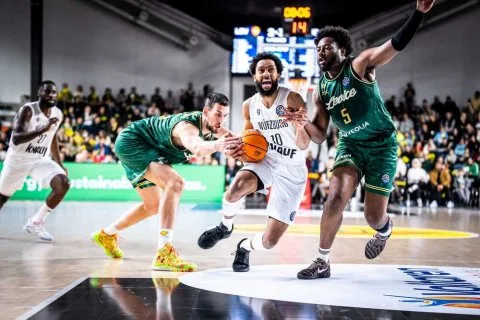 Patrioti Levice vs. Fitness First Würzburg Baskets (GER), BLM