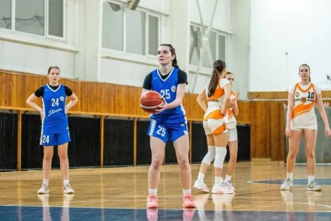 RÁTGÉBER Pécs U16 (HUN) vs. BK Slovan Bratislava U16, MEL/BasketGirls®