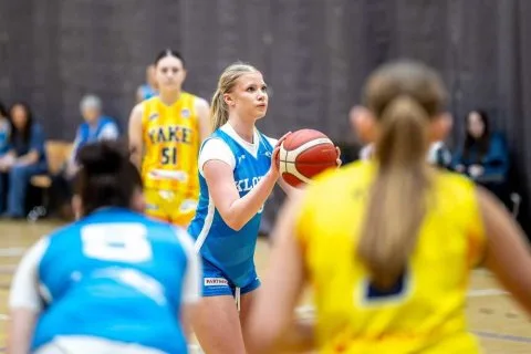 YOUNG ANGELS Košice U16 vs. KLOKANI Ivanka pri Dunaji U16, MEL/BasketGirls®