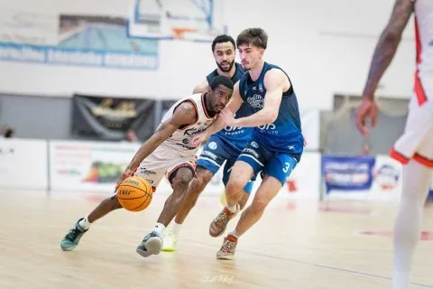 BC Komárno vs. Nitra Blue Wings