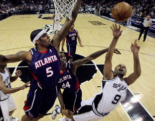 Fotogaléria k nočným stretnutiam NBA z 25. februára