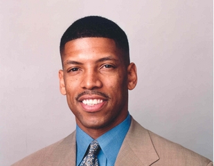 Bývalá hviezda Suns Kevin Johnson kandiduje na post starostu Sacramenta