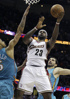 Hornets si poradili aj s Clevelandom, vyhrali o jediný bod