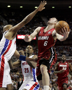 Fotogaléria k nočným stretnutiam NBA z 27. marca