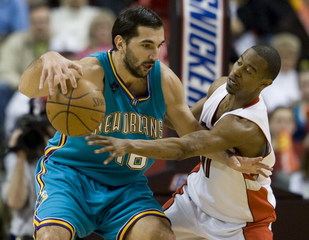 Houston prehral v San Antoniu, Lakers a Hornets nezaváhali