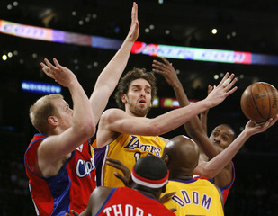 Utah vyhral vo Phoenixe, Suns majú so Shaqom bilanciu 3 – 6