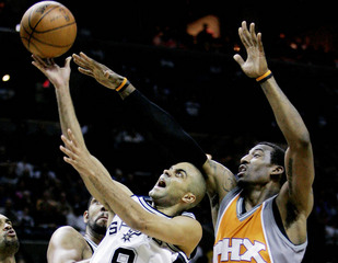 Fotogaléria k nočným stretnutiam NBA z 22. apríla