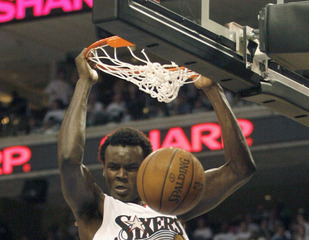 Fotogaléria k nočným stretnutiam NBA z 25. apríla