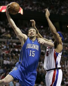 Fotogaléria k nočným stretnutiam NBA z 3. mája