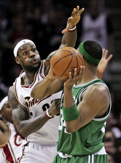 Cleveland znížil stav série proti Boston Celtics