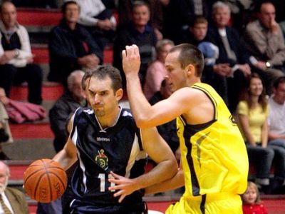 Štefánik predĺžil v Handlovej, prichádza Števula