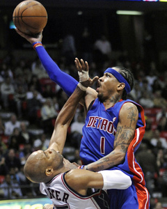 Debut Allena Iversona zatienil Devin Harris