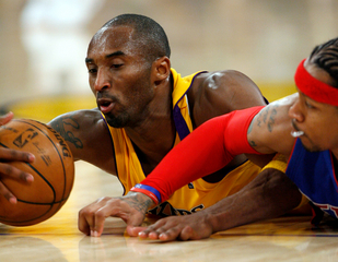 Lakers s prvou prehrou, nestačili na Pistons