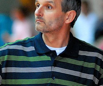 Doušek a Krajnovič nominovali Východ