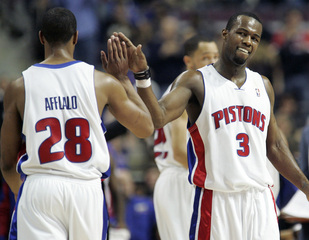 Hráčmi týždňa Rodney Stuckey a Al Jefferson