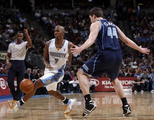Fotogaléria k nočným stretnutiam NBA z 25. januára