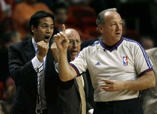 Fotogaléria k nočným stretnutiam NBA z 21. februára